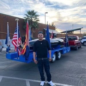 Meet your Posher, Enrique